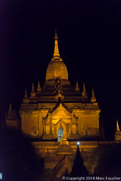 Htilominlo Pagoda at night