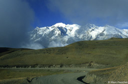 Cerro Ancohuma (6425m)