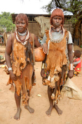 Hamer women at Dimeka market
Dimeka, Ethiopia
