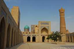 Kalon Mosque and Minaret

Bukhara