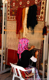 Carpet weaver at Van